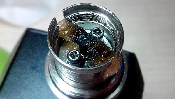 e-liquid Carbon deposit