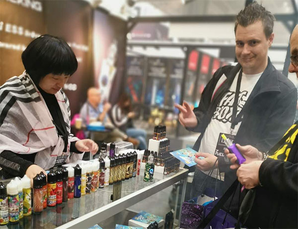 Hangboo e-liquid show at the vaper expo uk